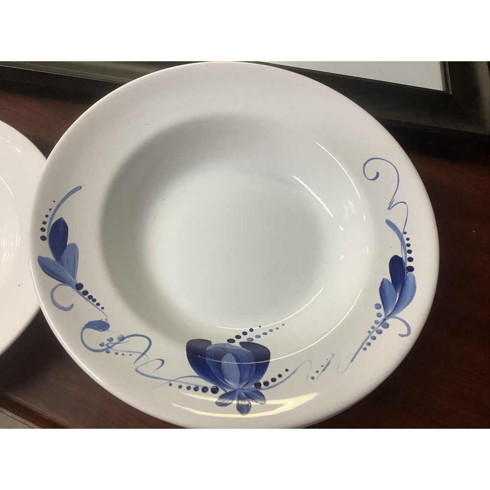 LARGE BOWL 10 1/4" MADE IN ITALY OVER AND BACK CERAMIC Blue & White